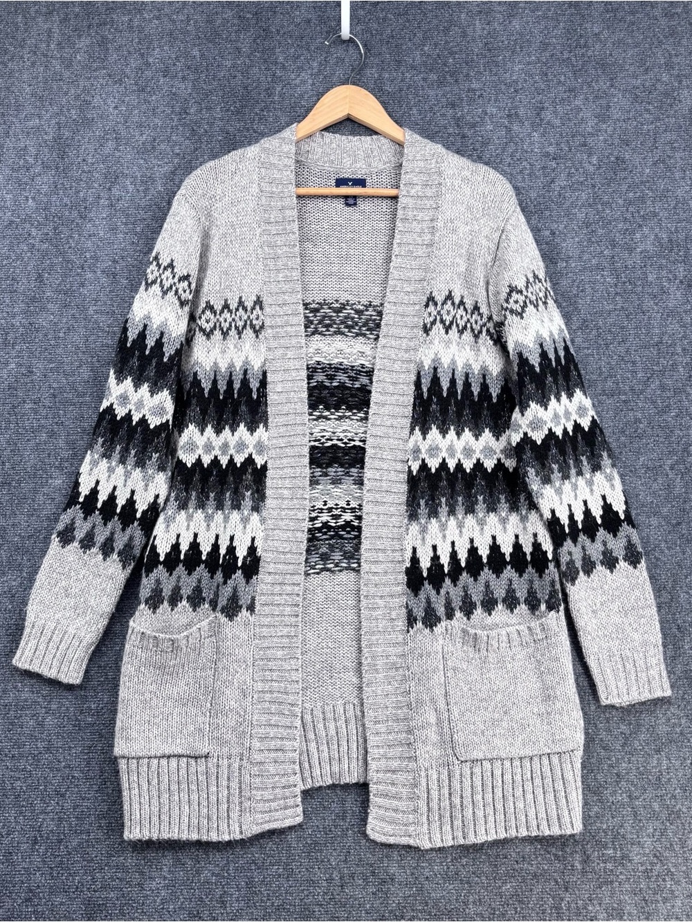 American Eagle Gray Fair Isle Cabincore Soft Cozy Cardigan Sweater Women’s L